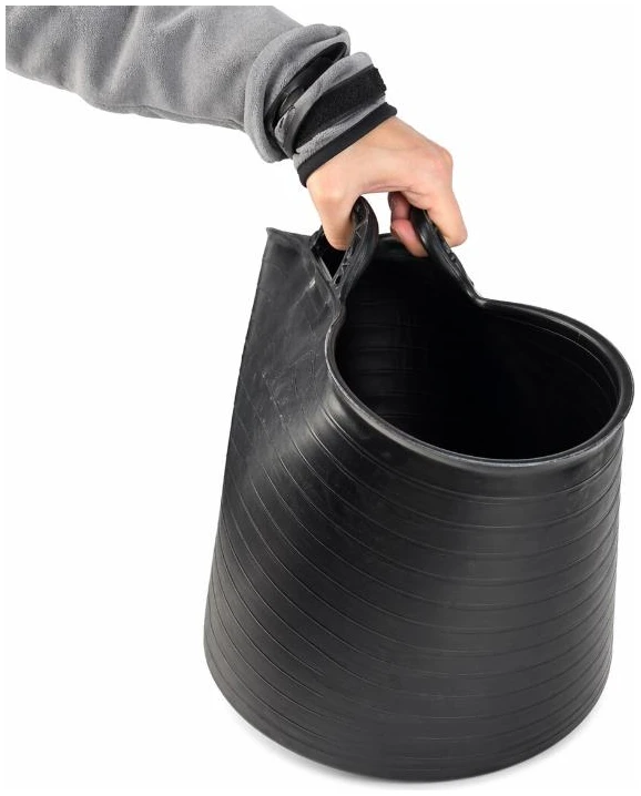 3679